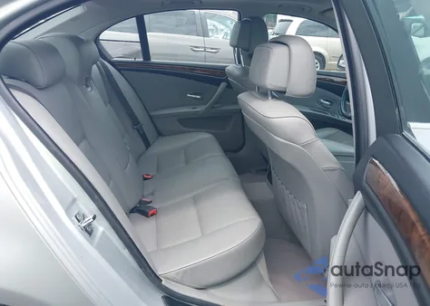 2008 BMW 528I из США, поврежденный, VIN WBANU535X8C114660